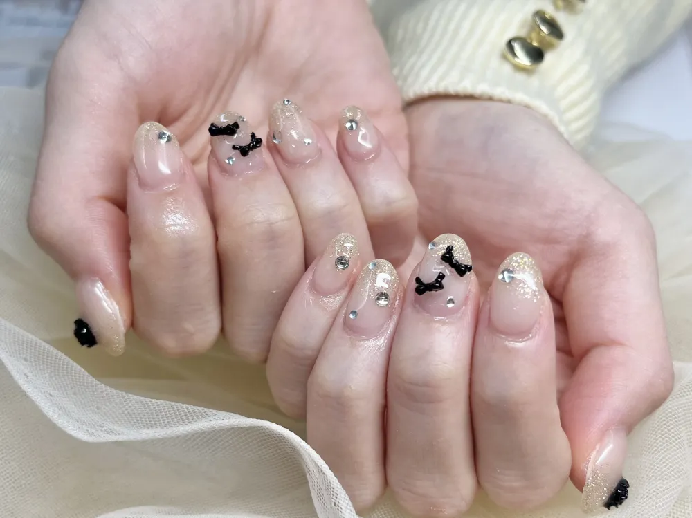 グラデ×黒リボンネイル