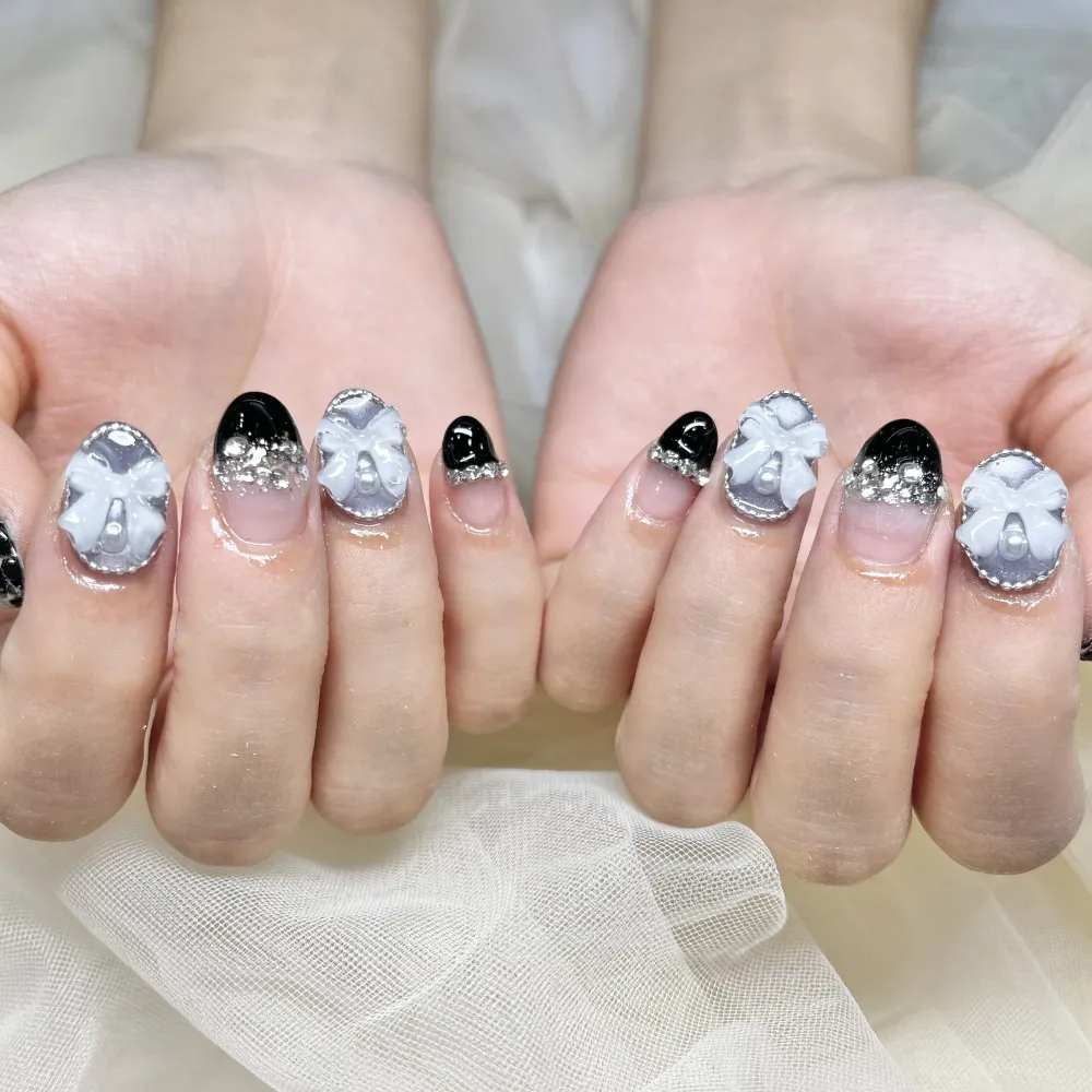 リボン×黒フレンチネイル