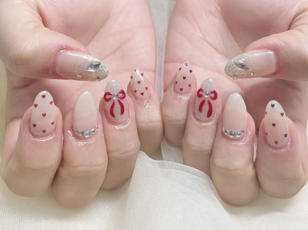 ドット×リボンネイル