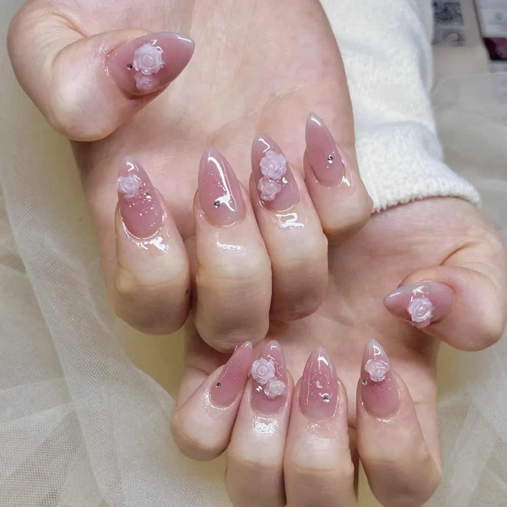 薔薇×チークネイル