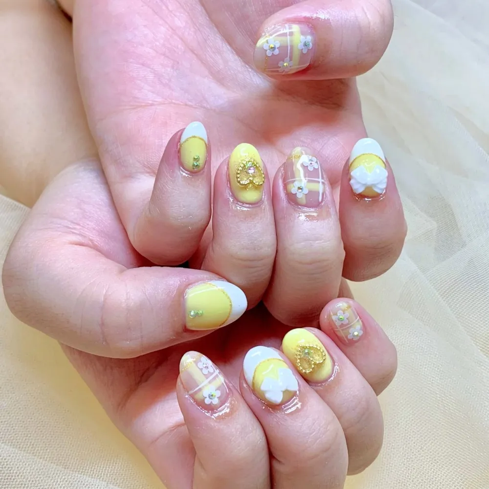 イエローリボンフラワーネイル