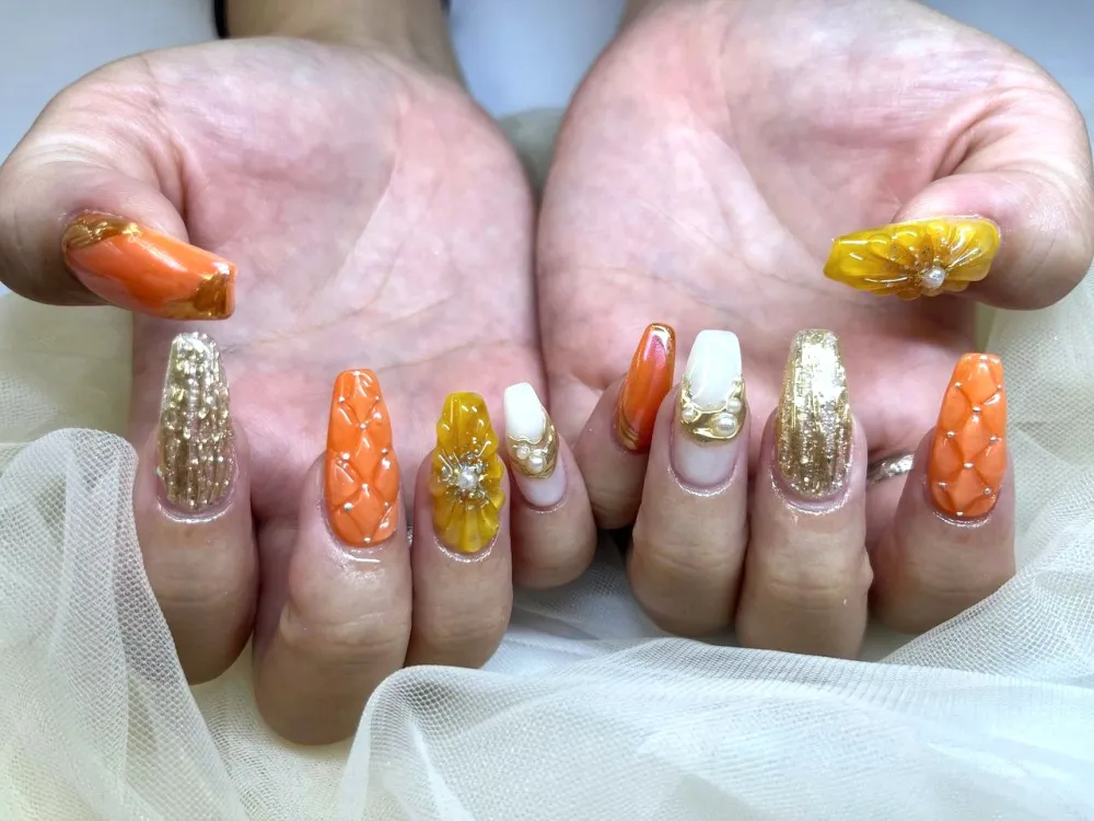 オレンジゴールド豪華3Dネイル
