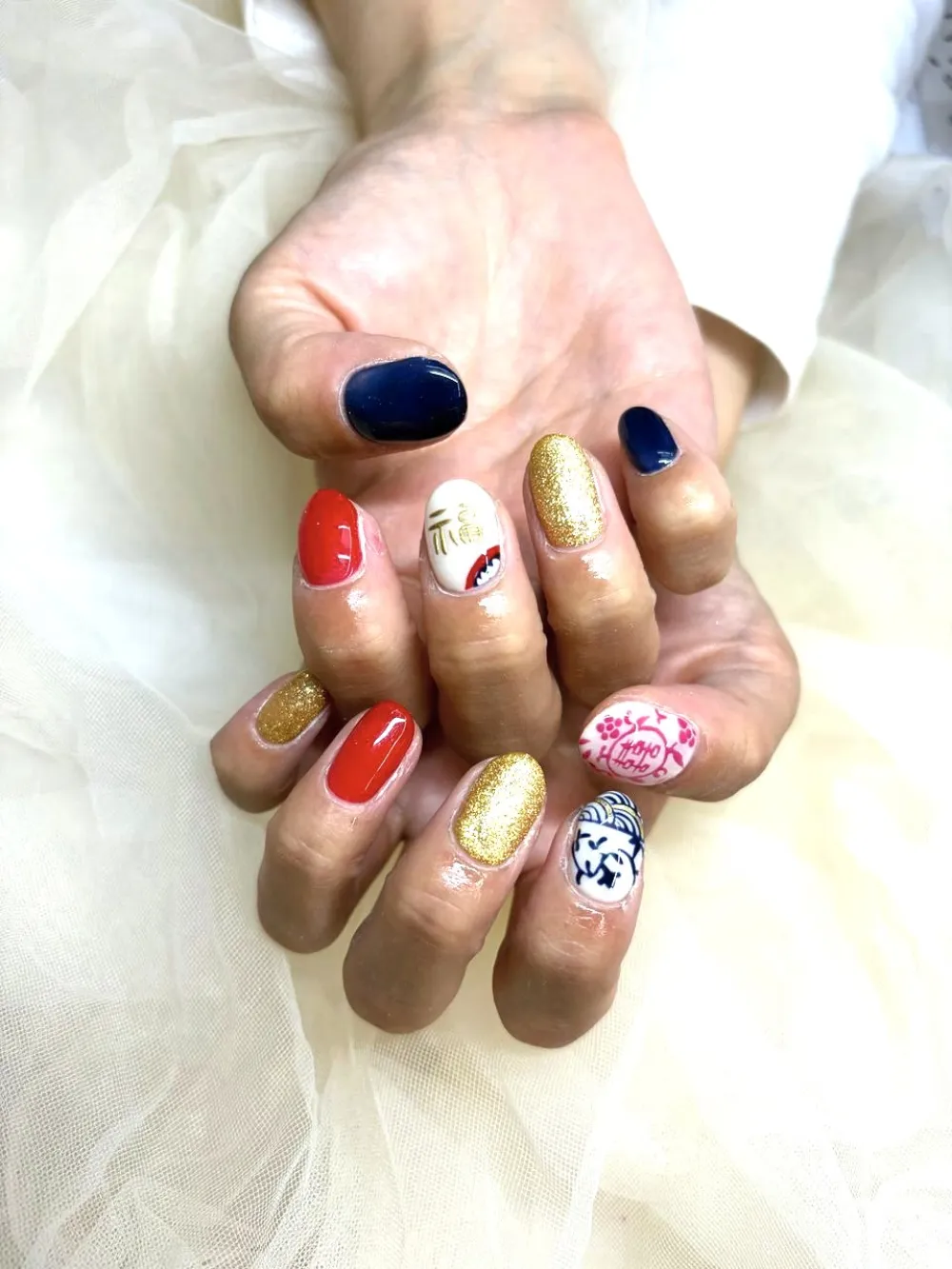 和モダン金箔お正月ネイル
