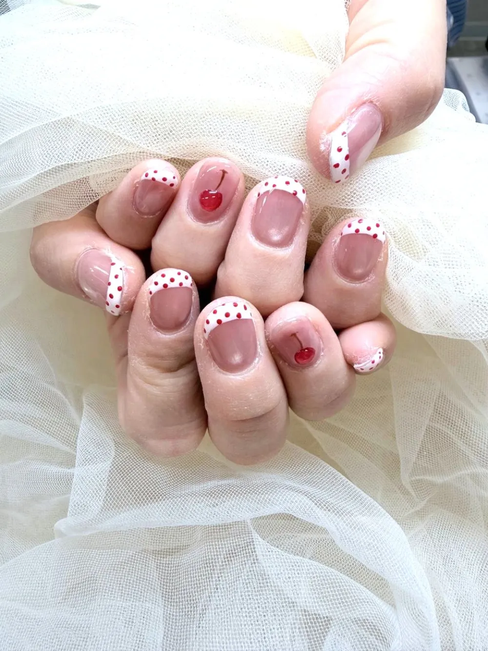 ホワイトドットフレンチ