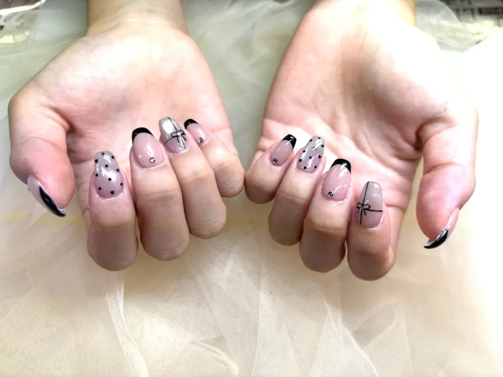 黒フレンチリボンドット