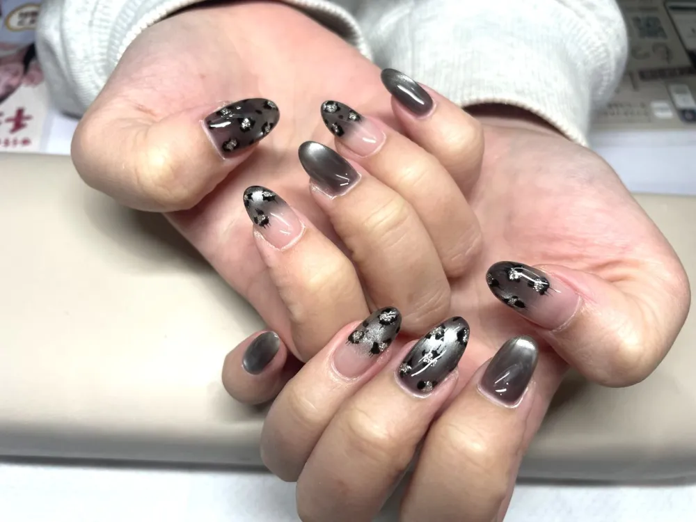 スモーキーグレーラメ