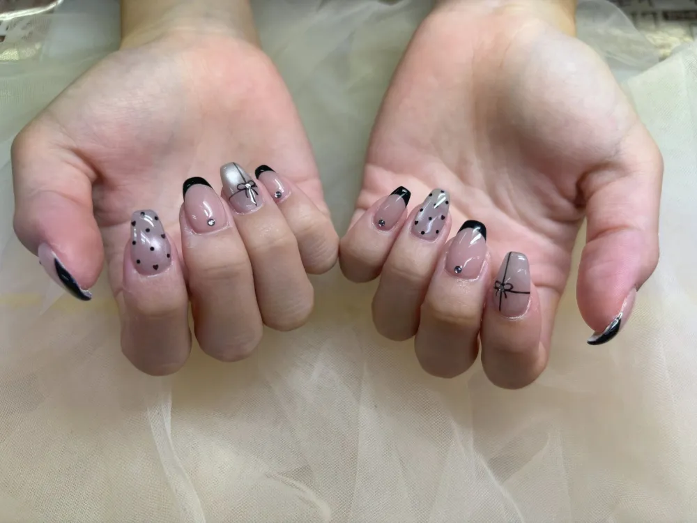 黒フレンチリボンドット