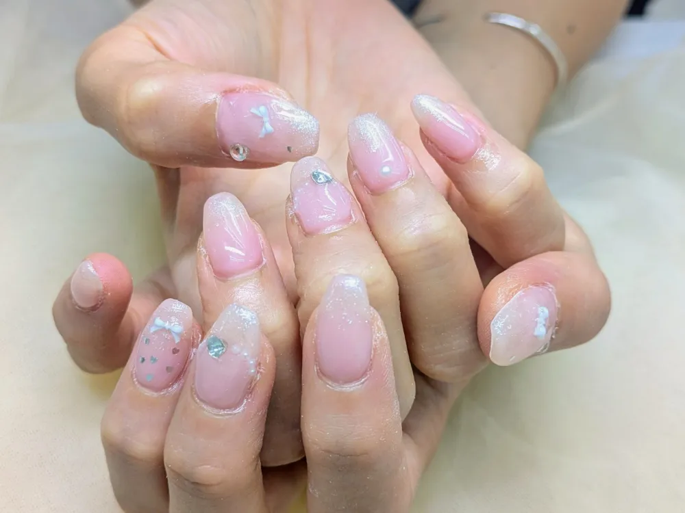 ピンクリボンビジューガーリー