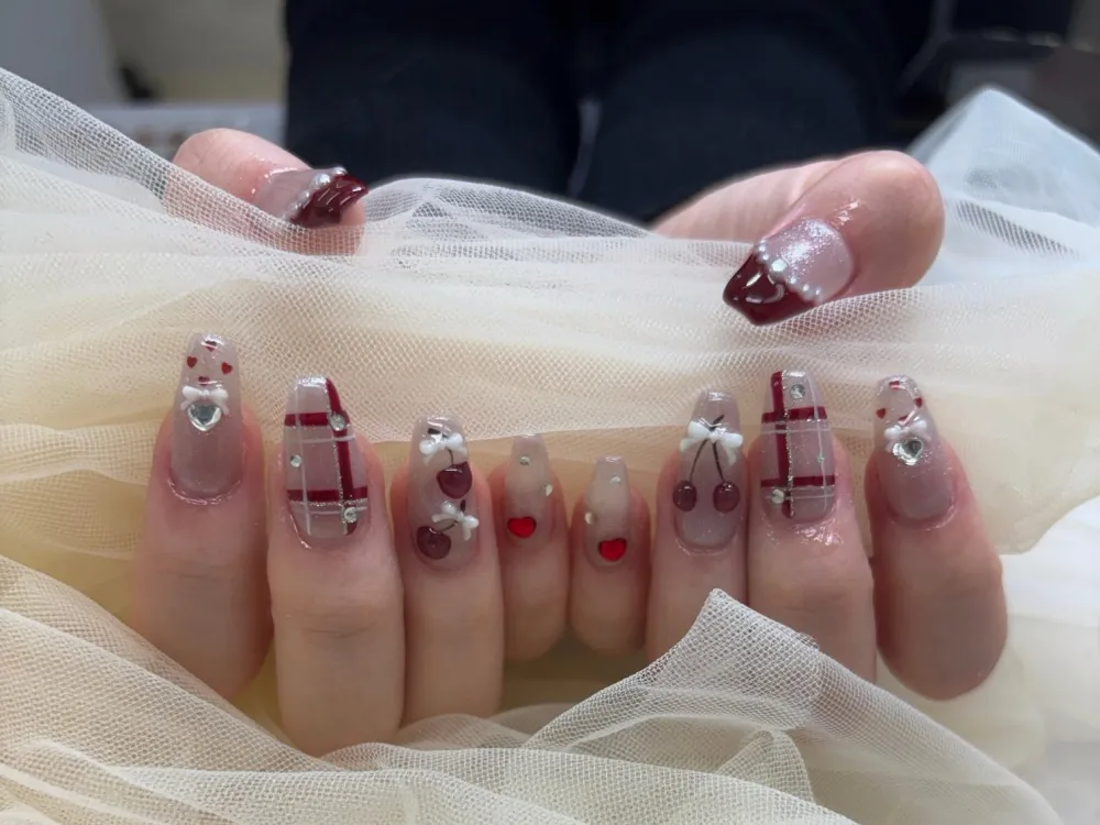 赤チェックリボンハートビジュー
