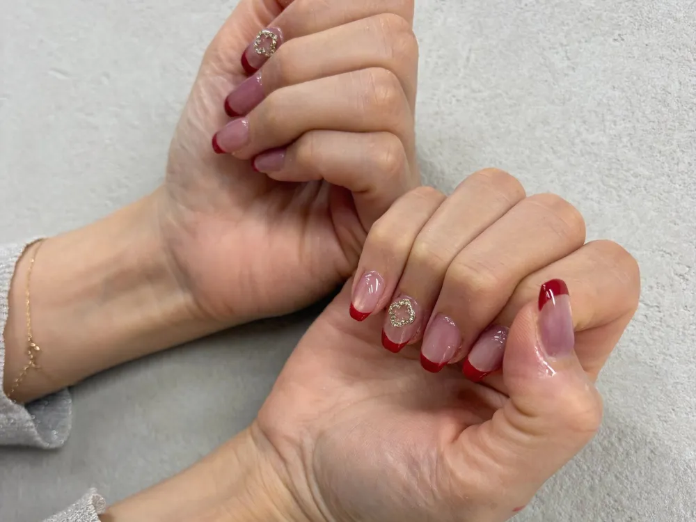 レッドフレンチハートビジュー